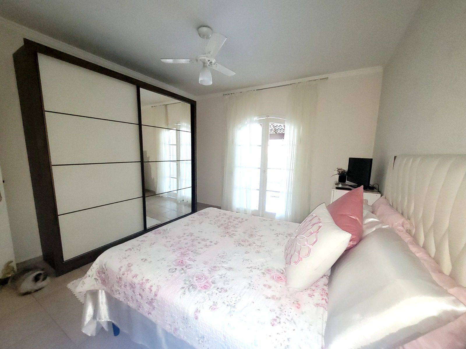 WhatsApp Image 2025-11-10 at 11.38.28 (2)